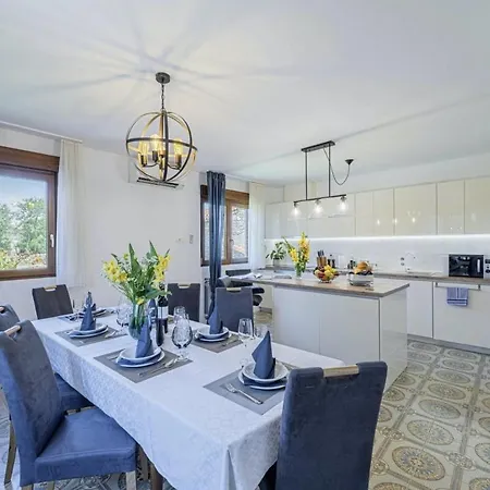 Mendula In Cambarelici - Haus Fuer 6-7 Personen וילה Kršan