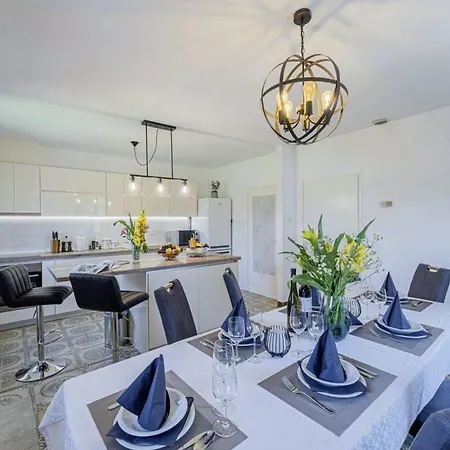 Villa Mendula In Cambarelici - Haus Fuer 6-7 Personen Krsan
