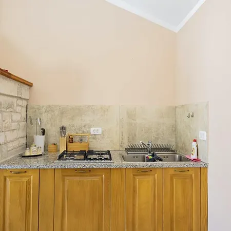 Mendula In Cambarelici - Haus Fuer 6-7 Personen
