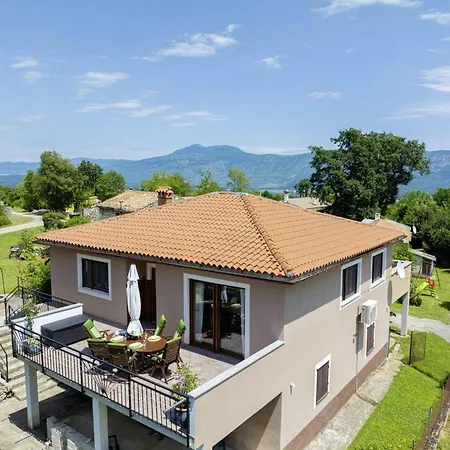 Mendula In Cambarelici - Haus Fuer 6-7 Personen * Krsan