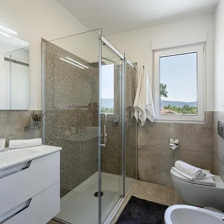 Βίλα Mendula In Cambarelici - Haus Fuer 6-7 Personen
